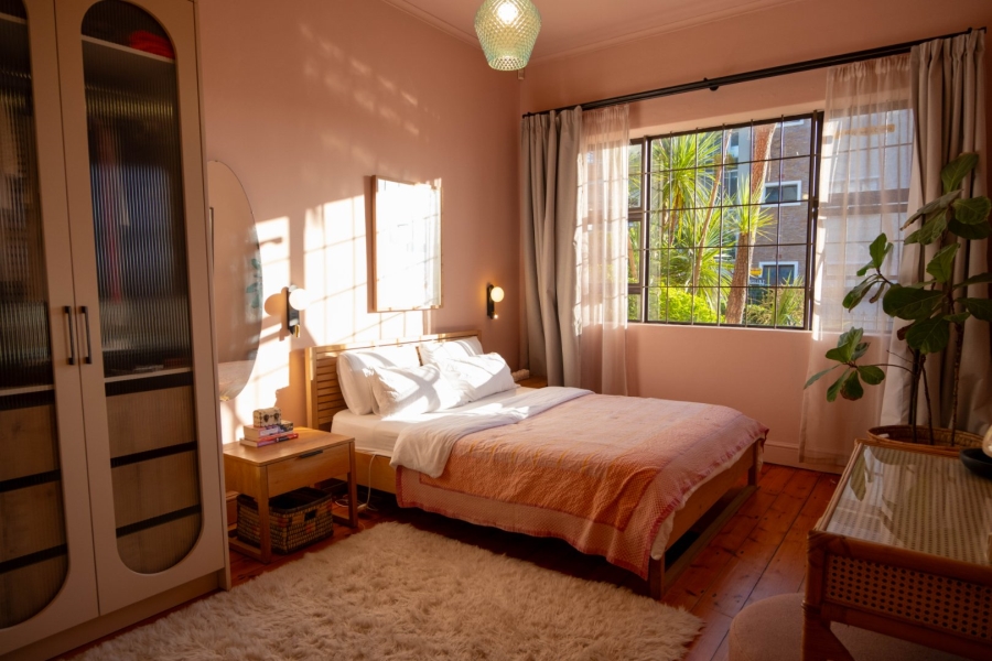 To Let 2 Bedroom Property for Rent in Sea Point Western Cape